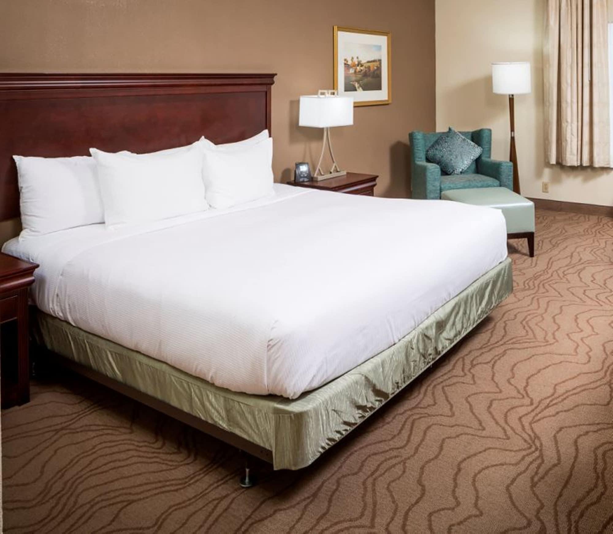 Отель Doubletree By Hilton Boston-Милфорд Экстерьер фото