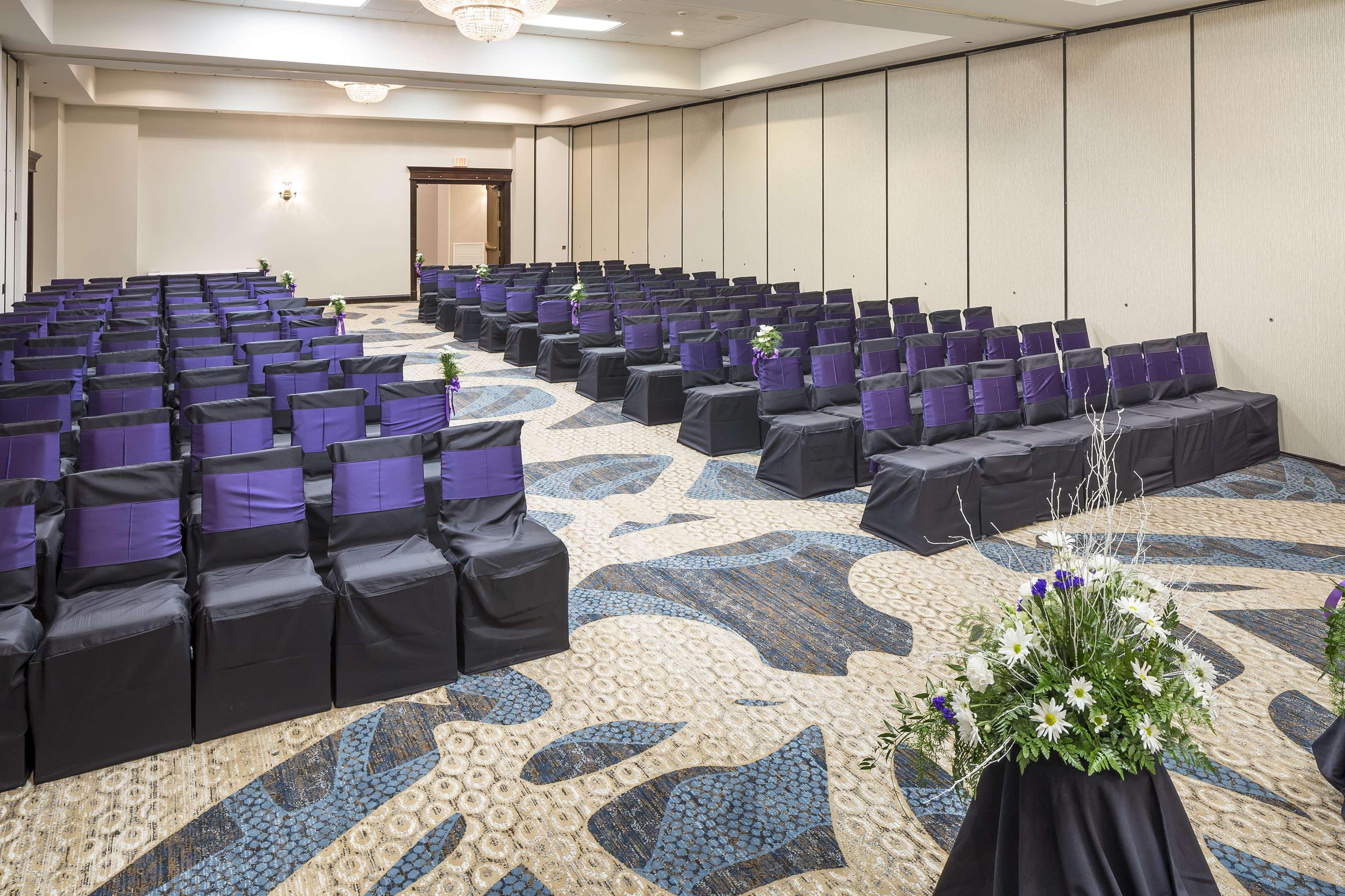 Отель Doubletree By Hilton Boston-Милфорд Экстерьер фото